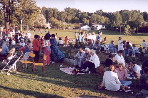 Sept.'97 Corn Roast: Students and their families at the sunflower garden
